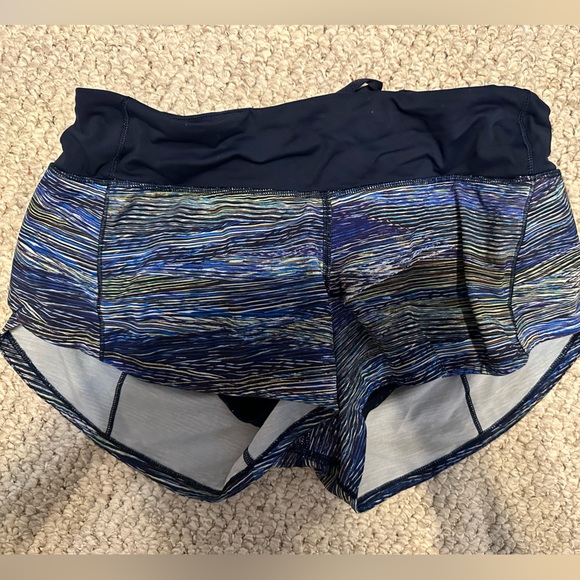Lululemon shorts bundle - Picture 3 of 4